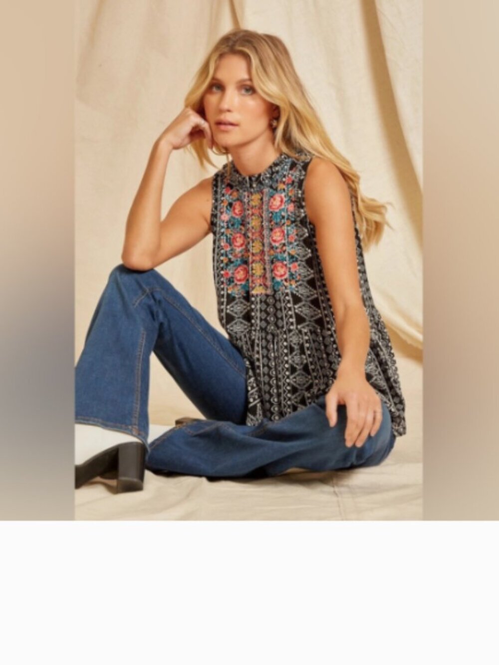 Aztec Western Top - Picture 2 of 3